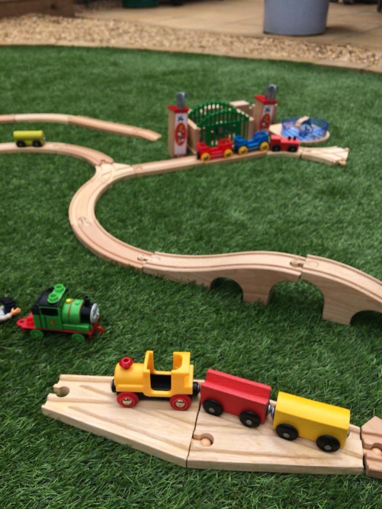 brio zoo train set